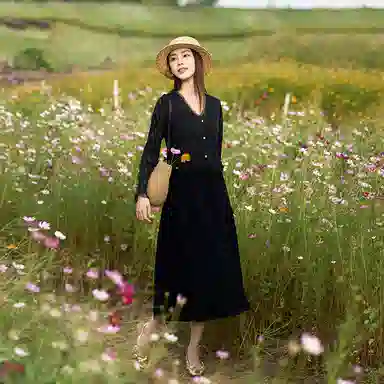 A LIFE ON THE LEFT V