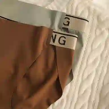 宜而爽 无痕抑菌不夹臀三角透气轻薄亲肤柔软舒适简约提臀收腹内裤 女款