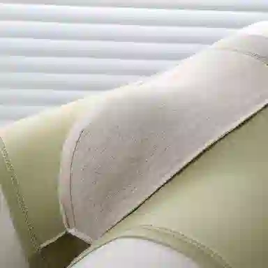 100