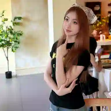 Beauty at 19 T