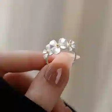 990