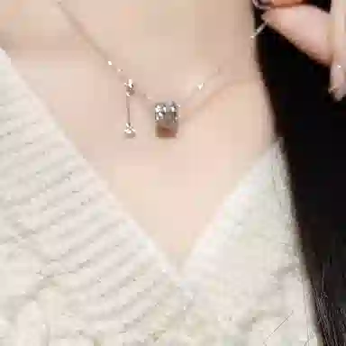 S925