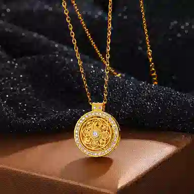 925