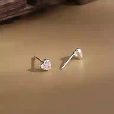 999