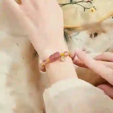【福运满满】 水贝 招财貔貅 #好运显气质新中式国潮日常通勤百搭小众设计高级感学生恋爱天然 草莓晶 水晶手串 女款