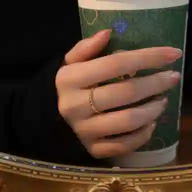 S925