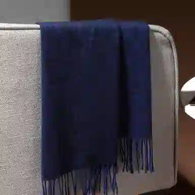 红豆 牌绒毛混纺毛笔字提花 羊毛 绒线围巾 男女同款情侣款