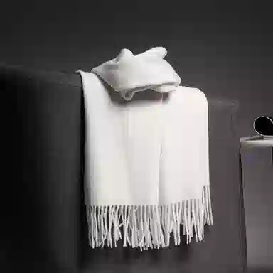 红豆 品牌简约纯色素色灰色白色黑色特级斜纹披肩两用 羊毛 绒线围巾 男女同款情侣款