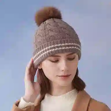 红豆 品牌毛球可爱甜美护耳防寒针织 羔羊毛 绒线帽 男女同款情侣款