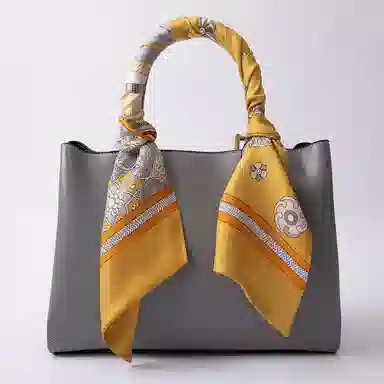 红豆 时尚绑包轻盈柔软经典设计简约大方 桑蚕丝 丝巾 女款