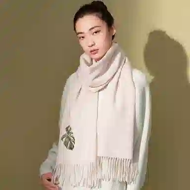 红豆 品牌时尚百搭保暖刺绣山水五福临门玉兰荷花云山龟背竹 羊毛 围巾 男女同款情侣款