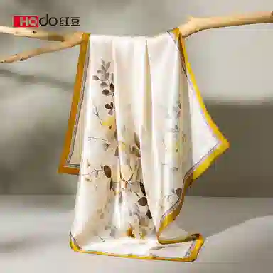 红豆 真丝时尚小方巾 经典设计简约大方 桑蚕丝 丝巾 女款