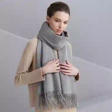 红豆 品牌流苏纯色简约保暖 山羊绒 绒线围巾 男女同款情侣款