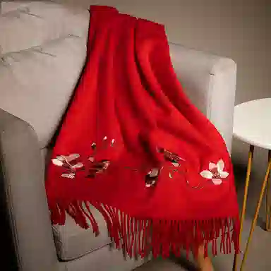 红豆 品牌刺绣大红酒红时尚百搭喜庆保暖玉兰锦鲤#好运 羊毛 绒线围巾 男女同款情侣款