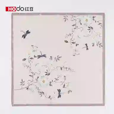 红豆 真丝时尚小方巾 经典设计简约大方 桑蚕丝 丝巾 女款