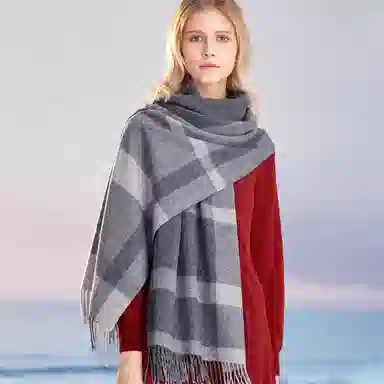 红豆 柔软细腻时尚百搭格纹 羊绒 绒线围巾 男女同款情侣款