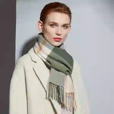 红豆 品牌格子条纹百搭保暖女款 羊毛 绒线围巾 男女同款情侣款