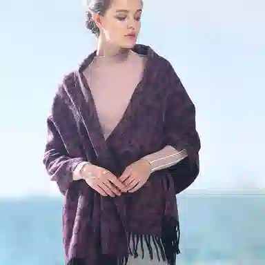 红豆 经典优雅围披两用柔软舒适百搭保暖 羊毛 绒线围巾 男女同款情侣款