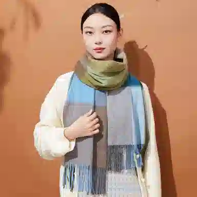 红豆 品牌时尚百搭保暖舒适条纹格子 羊毛 绒线围巾 男女同款情侣款