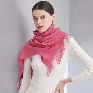 红豆 纯色简约时尚柔软舒适保暖 山羊绒 绒线围巾 男女同款情侣款