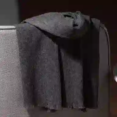 红豆 品牌毛绒粗纺斜纹披肩两用 丝光毛 绒线围巾 男女同款情侣款