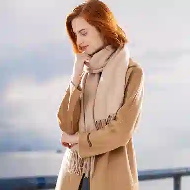 红豆 经典纯色轻盈柔软时尚百搭 羊毛 绒线围巾 男女同款情侣款