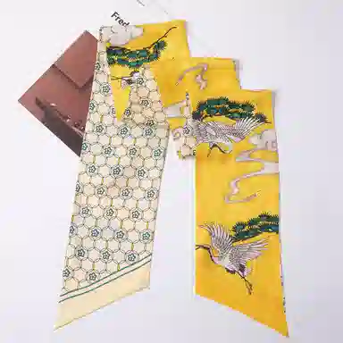 红豆 时尚绑包轻盈柔软经典设计简约大方 桑蚕丝 丝巾 女款