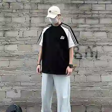 KADAKADA SUITE 260gLogoT