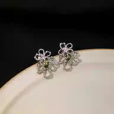 澜耀 褶皱镂空花朵 百搭设计精致小众素款甜美耳饰 合金 耳环 女款