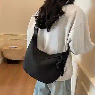 雅鹿 日系纯色时尚上课通勤简约百搭运动 布 单肩斜挎包 男女同款情侣款 多色