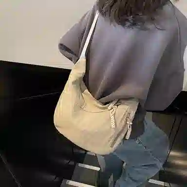 雅鹿 日系纯色时尚上课通勤简约百搭运动 布 单肩斜挎包 男女同款情侣款 多色