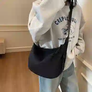 雅鹿 日系纯色时尚上课通勤简约百搭运动 布 单肩斜挎包 男女同款情侣款 多色