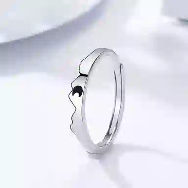 S925