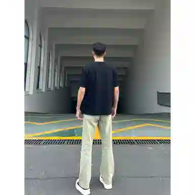 DOENU Clean Fit Jeans