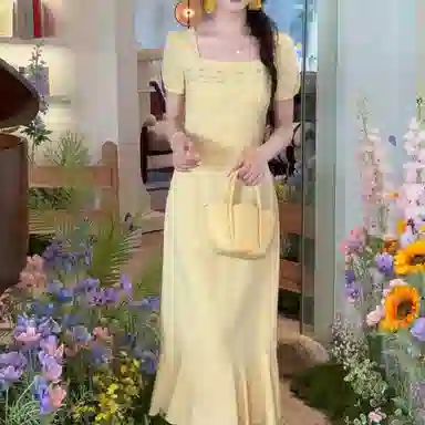 哒头下雨不愁 方领修身舒适短袖连衣裙 女款