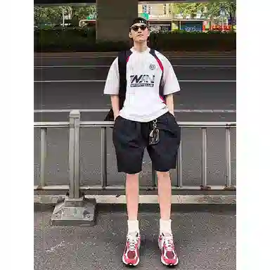 黑马漫画 外穿美式潮牌简约户外运动宽松直筒裤子美式潮牌潮流百搭中裤薄款速干五分裤休闲短裤 男女同款