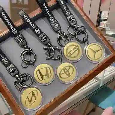 佐卡伊 汽车之家 小众设计时尚高级感 通勤百搭#好运 储蓄储值收藏 金 挂件 男女同款情侣款