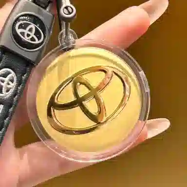 佐卡伊 汽车之家 小众设计时尚高级感 通勤百搭#好运 储蓄储值收藏 金 挂件 男女同款情侣款