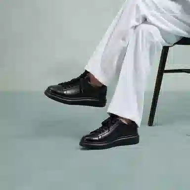 Thom Wills Black Warrior