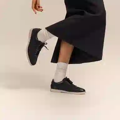 MARLINGEVANS x THOM WILLS