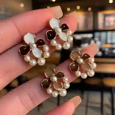 彤彤兔 百搭滴釉栀子花耳环女韩系甜美气质花朵小众耳饰品 合金树脂 耳钉 女款