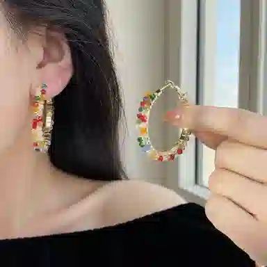 彤彤兔 百搭时尚彩色耳钉女小众设计感高级耳圈个性大气耳饰 合金树脂 耳环 女款