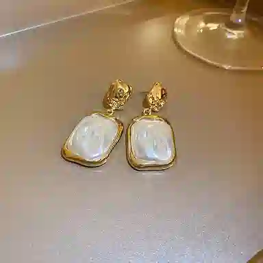 彤彤兔 气质方形褶皱耳环轻奢小众高级设计感复古耳饰品 合金树脂 耳钉 女款