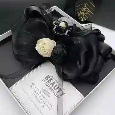 彤彤兔 玫瑰大号蝴蝶结飘带法式盘发鲨鱼夹后脑勺发卡头饰#好运 布艺 发夹 女款