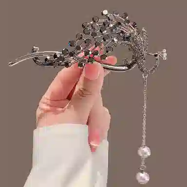 彤彤兔 国风优雅孔雀流苏扭扭夹黑色盘发器后脑勺青蛙扣发饰潮 合金 发夹 女款