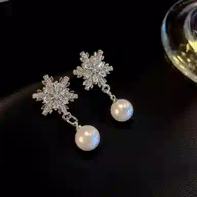 彤彤兔 百搭气质轻奢雪花耳环小众设计高级感耳饰 合金树脂 耳钉 女款