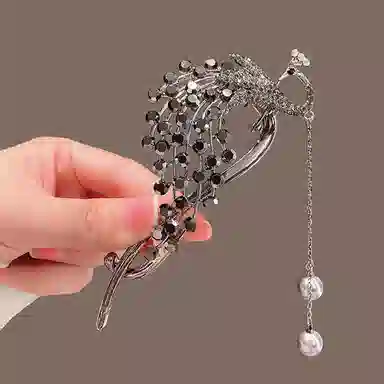 彤彤兔 国风优雅孔雀流苏扭扭夹黑色盘发器后脑勺青蛙扣发饰潮 合金 发夹 女款