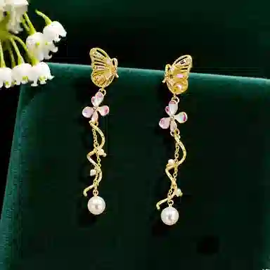 彤彤兔 梦幻不对称蝴蝶花朵耳环女复古耳坠超仙耳饰品#好运 合金树脂 耳钉 女款