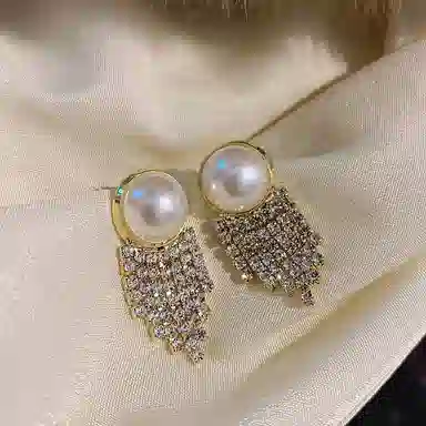 彤彤兔 复古镶钻耳环女温柔港风百搭设计感耳饰 合金树脂 耳钉 女款