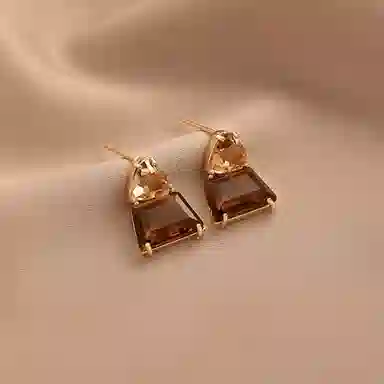 彤彤兔 精致几何方块茶色耳环小巧时尚高级感耳饰品 合金树脂 耳钉 女款